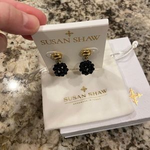 Susan Shaw Carolina Cluster earrings